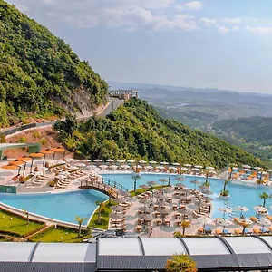 Select Hill Hotel Tirana