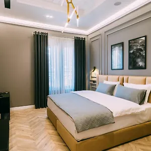 Otel Stela Center, Tiran